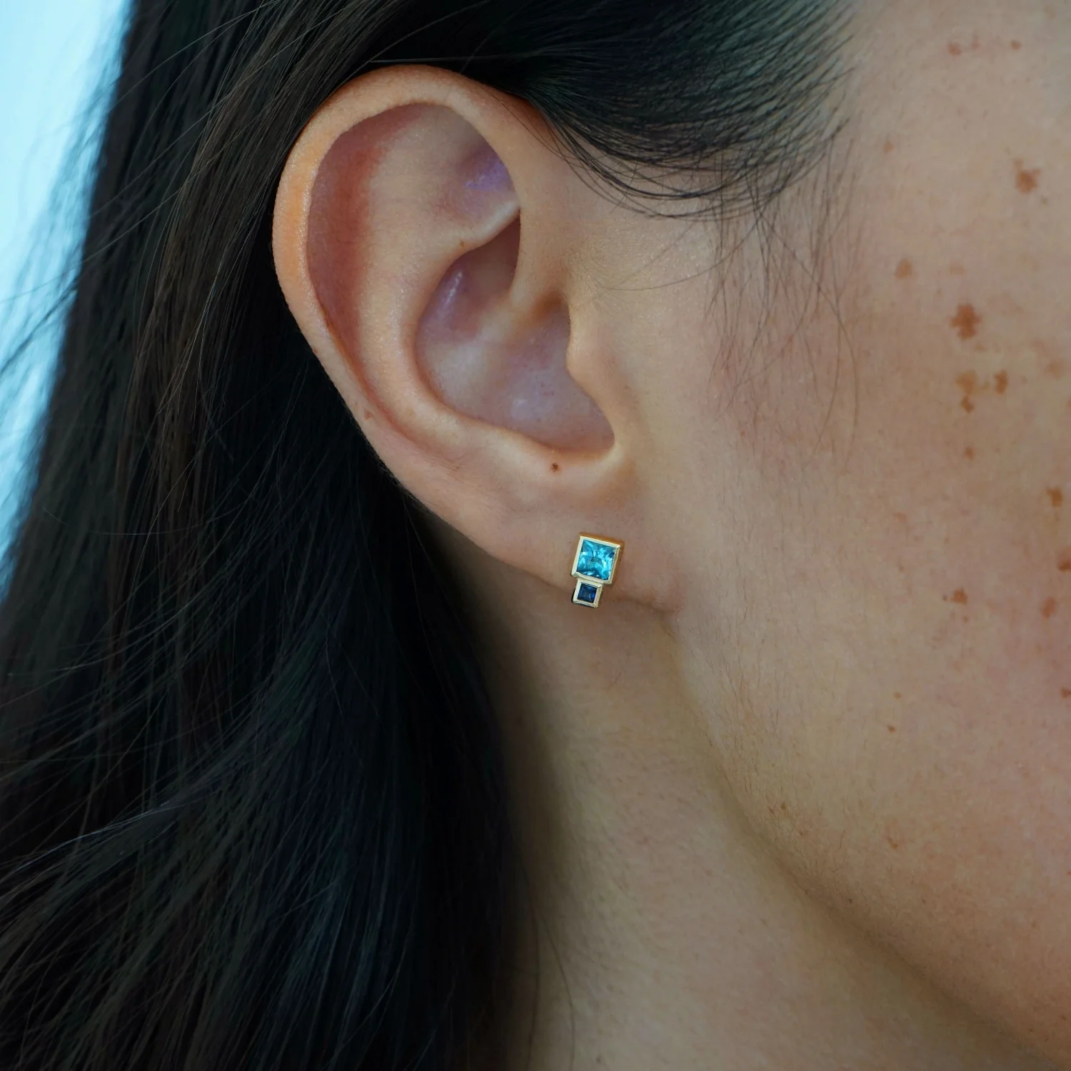 Blue Sapphire and Topaz Bruta Earring - Image 5