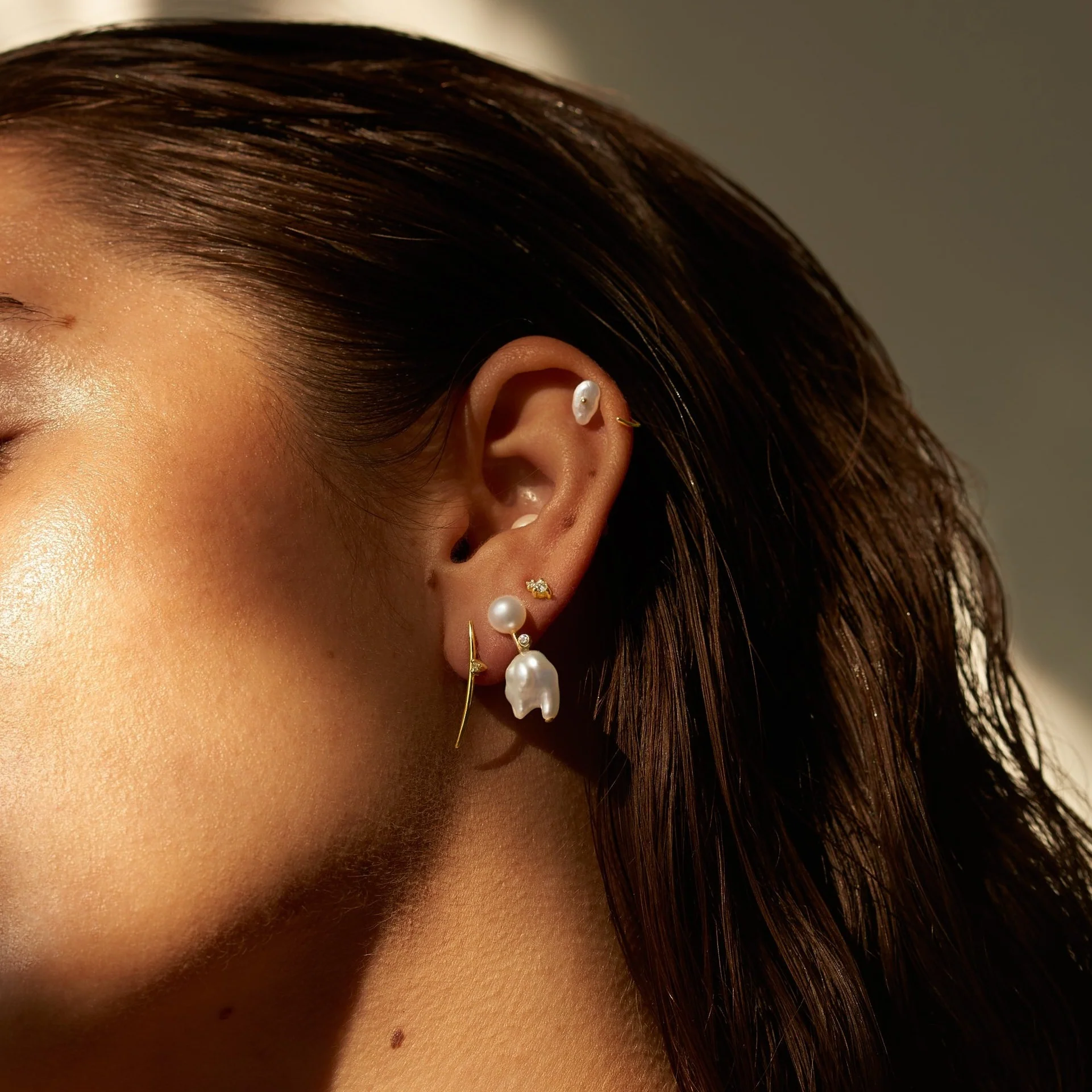 Diamond Mini Cloudbar Earrings - Image 3