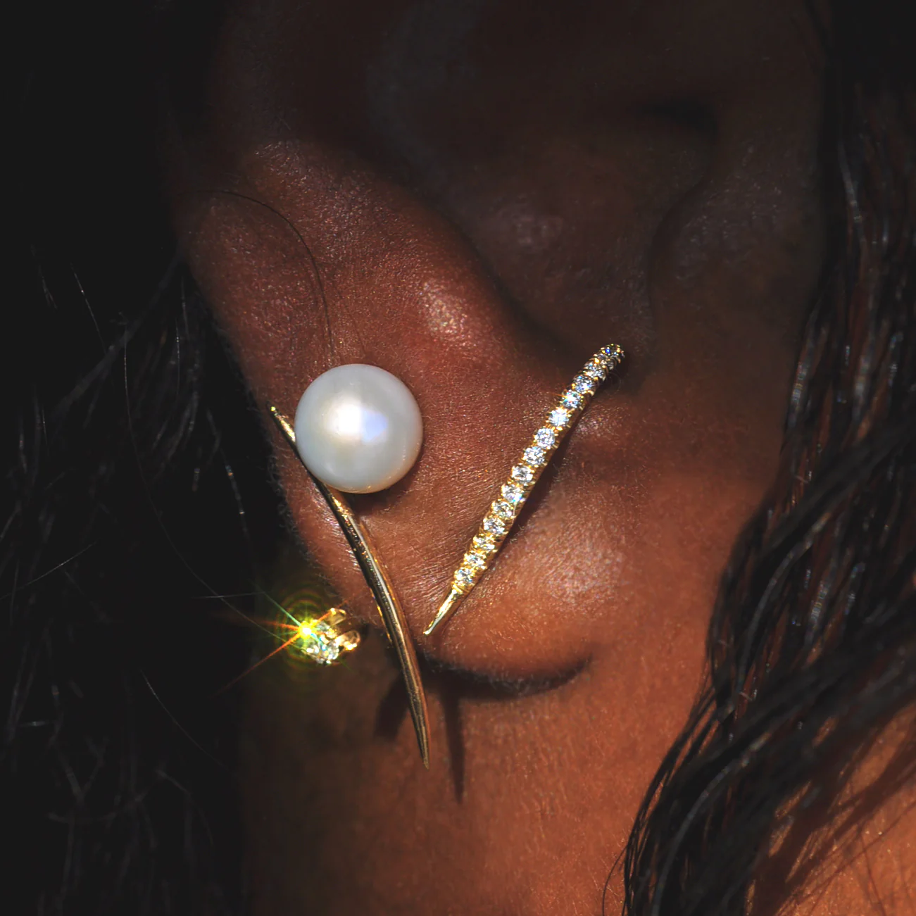 Diamond Forme Suspender Stud Earrings - Image 7