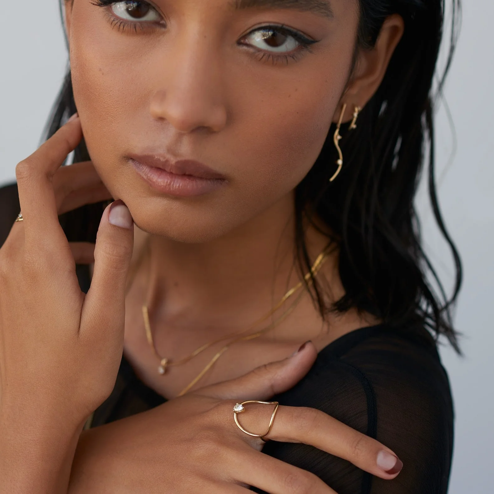 Pear Diamond Continuity Ring™ - Image 7