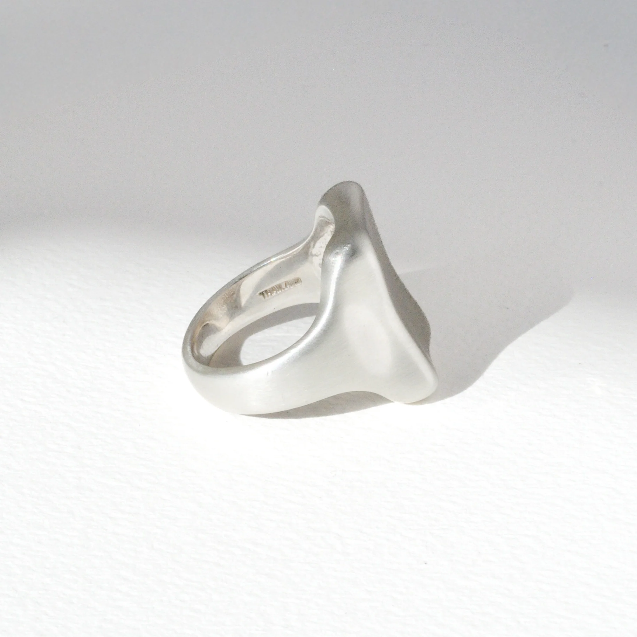 Vintage Concave Tablet Ring - Image 5